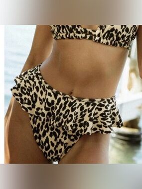 ✨ Montce Swim Tamarindo Ruffle Bikini Bottom